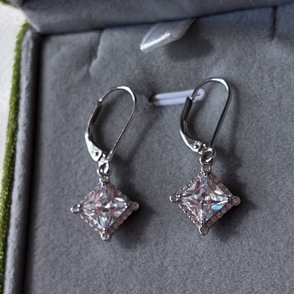 Sterling silver diamonds shape white zircon dangle earrings